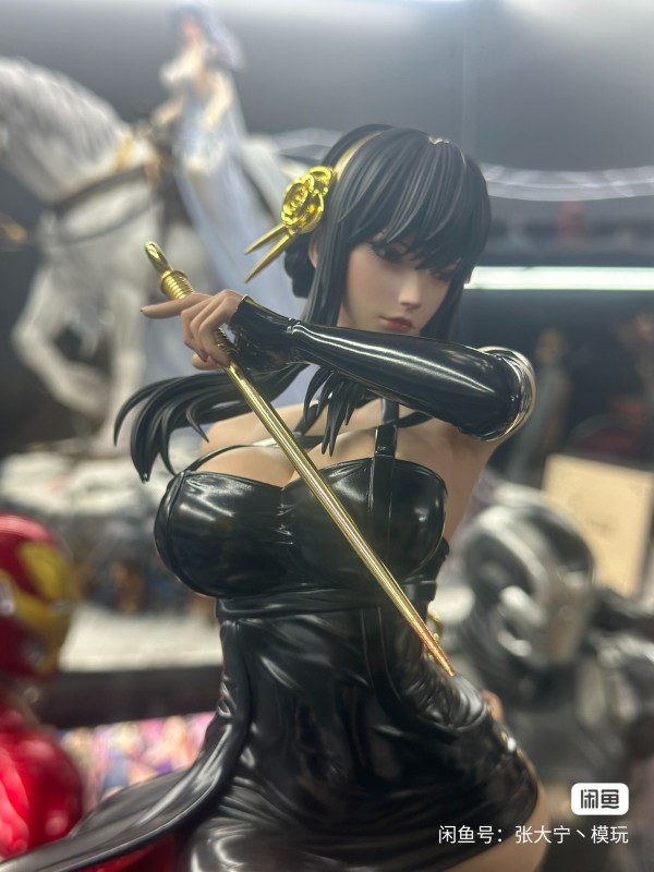 Creation Studio Spy×Family Yor Forger Hot Sexy 1/4 Statue Deluxe Version